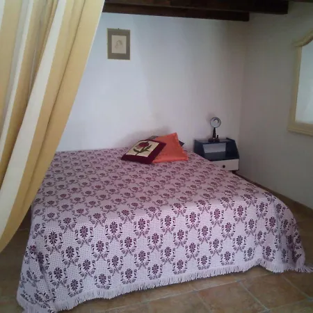 Monolocale Nel Verde Ferienhaus *